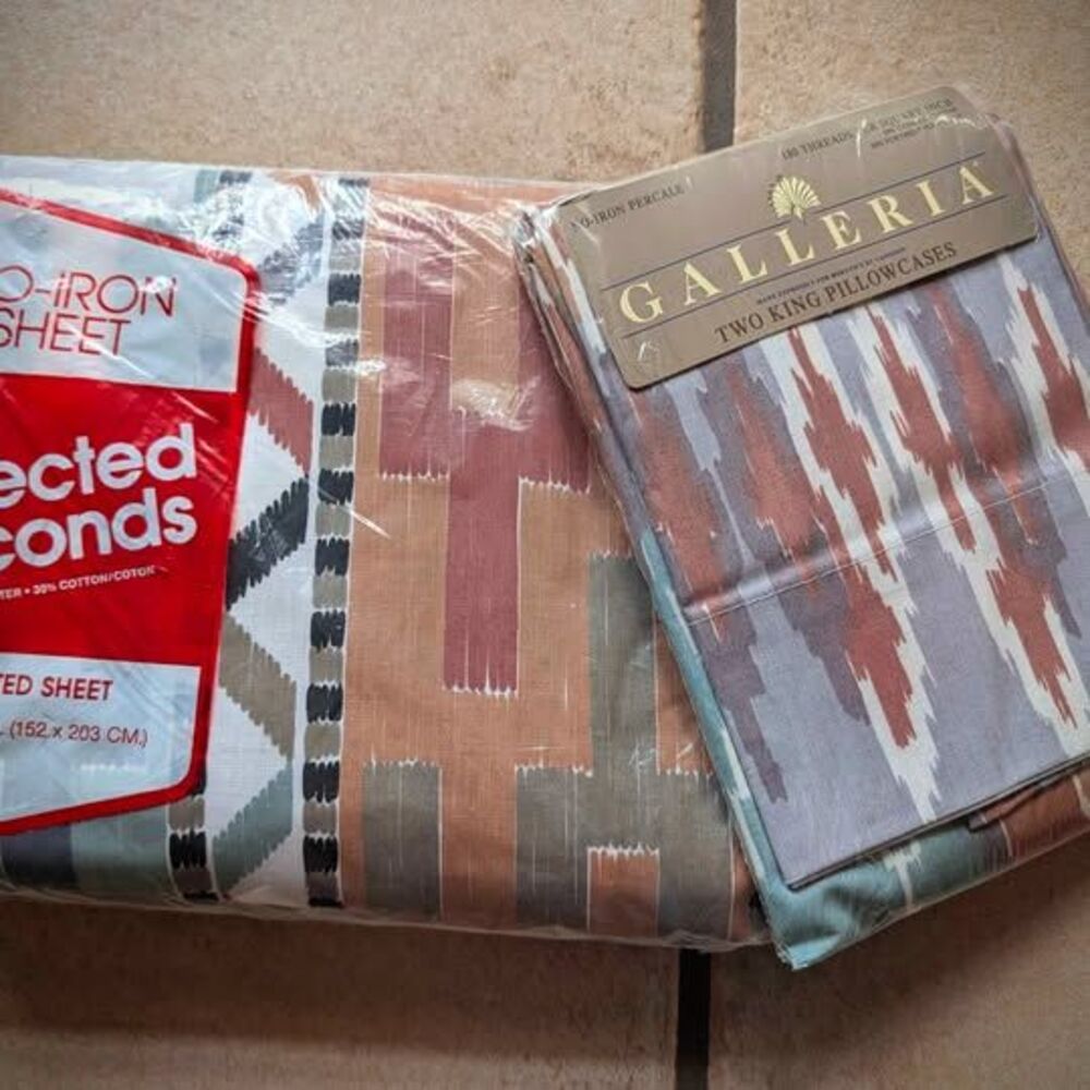 Vintage queen fitted sheet two King pillowcases southwestern 80s style